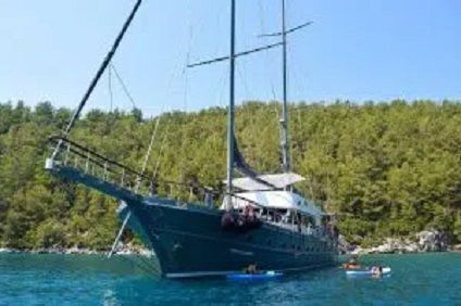 Deckplans & cabins vary on each ship. Please ask for full details.