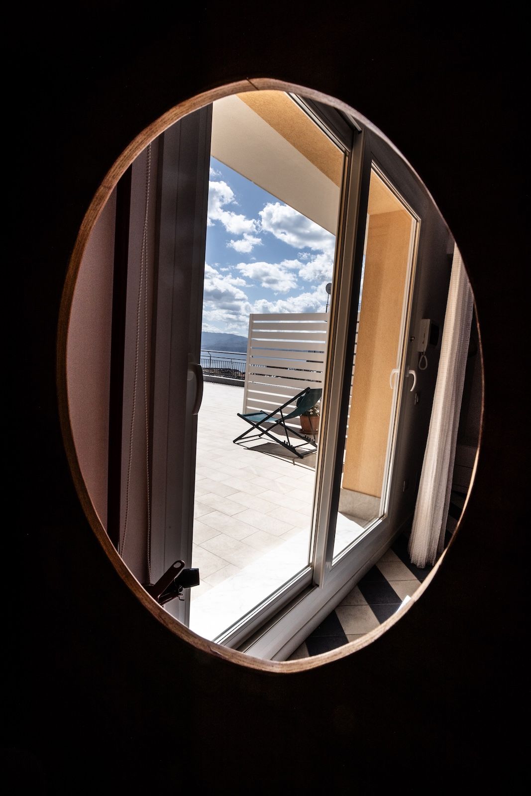 Round window