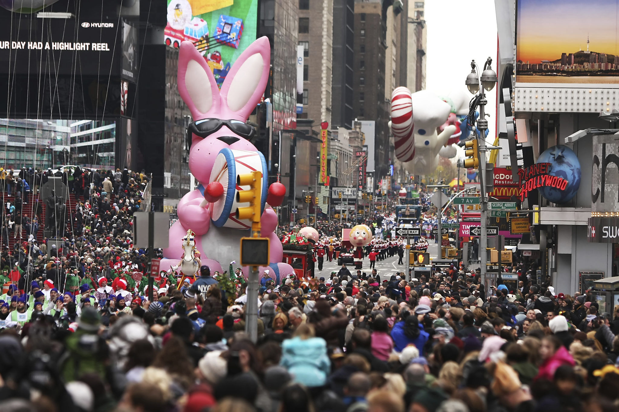 Macy's Thanksgiving Day Parade Lineup