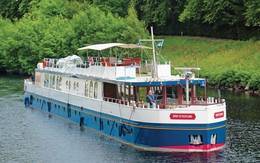 Spirit of Scotland Caledonian Canal and Loch Ness 