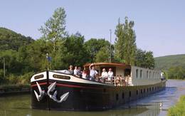 Prospérité Burgundy Canal