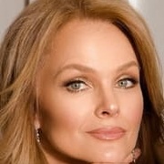 Dina Meyer