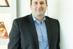 Atteline PR Dubai - Karim Geadah posting while standing in a gallery