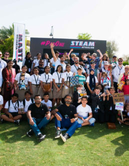 Atteline PR - Steamathalon student participants and instructors