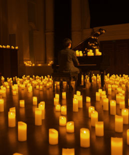 Atteline PR - Fever concert with a pianist on candlelights