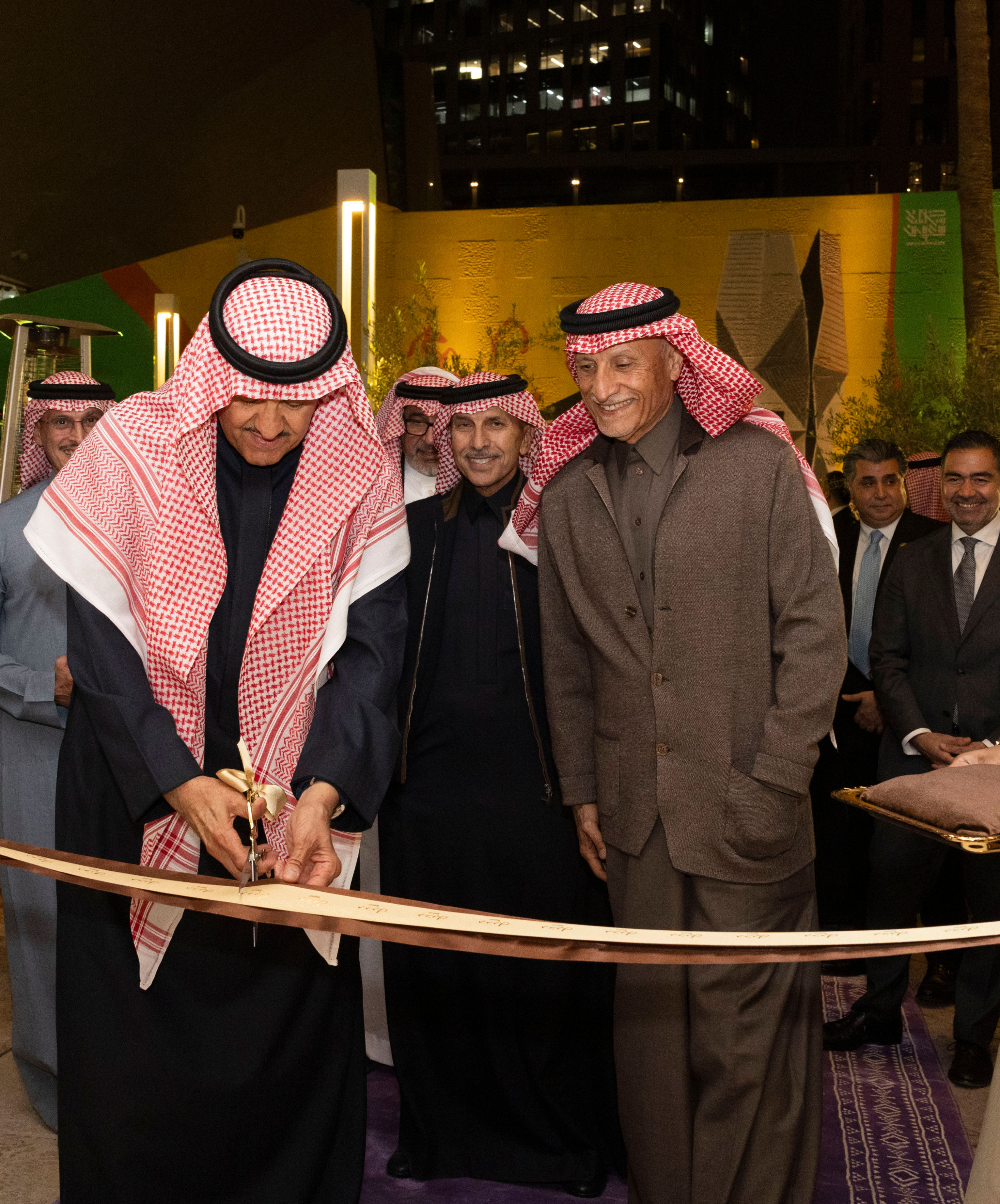 Ruder Finn Atteline - Café Bateel opening at KAFD with ribbon cutting