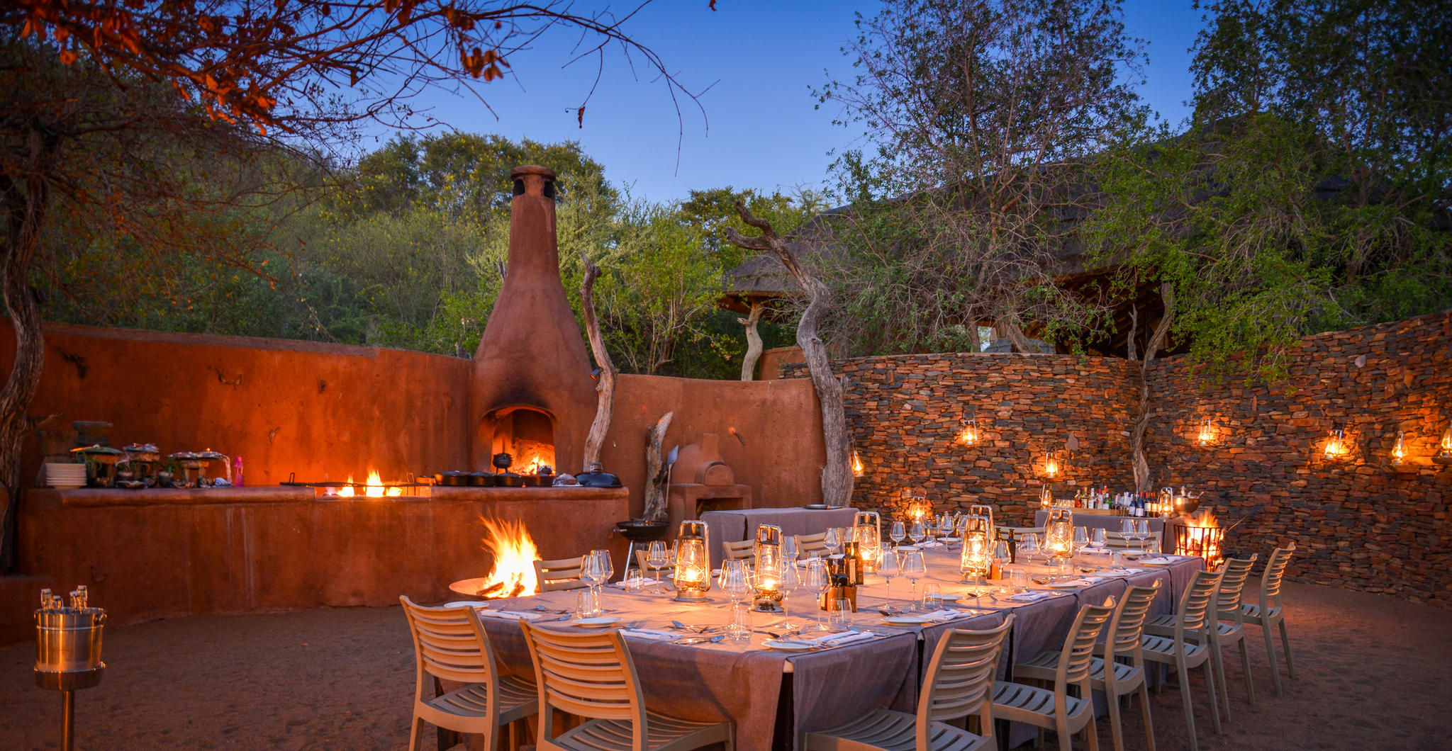 Lelapa Lodge  - Boma dining