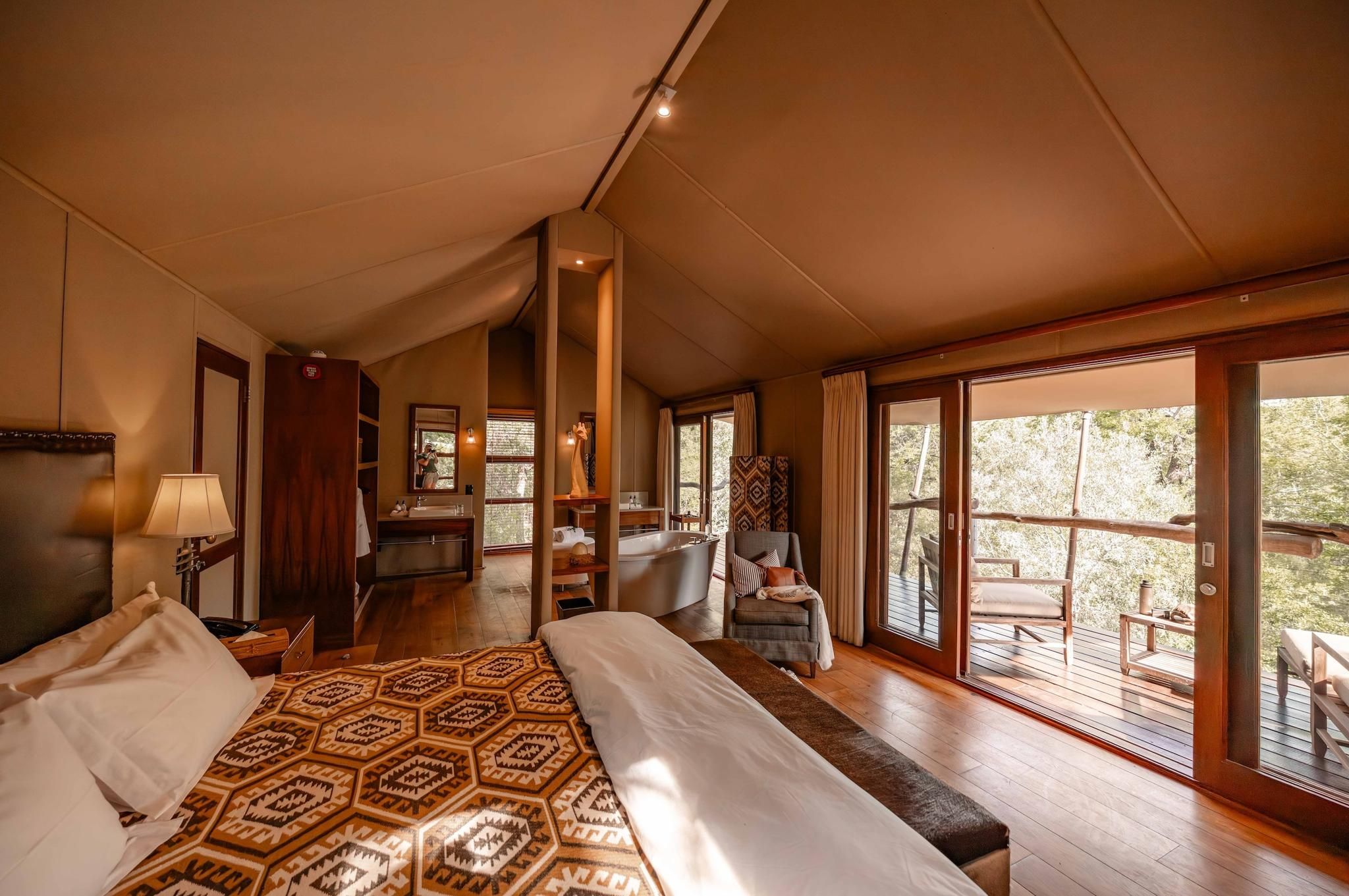 Kapama Buffalo Camp en-suite Bathroom