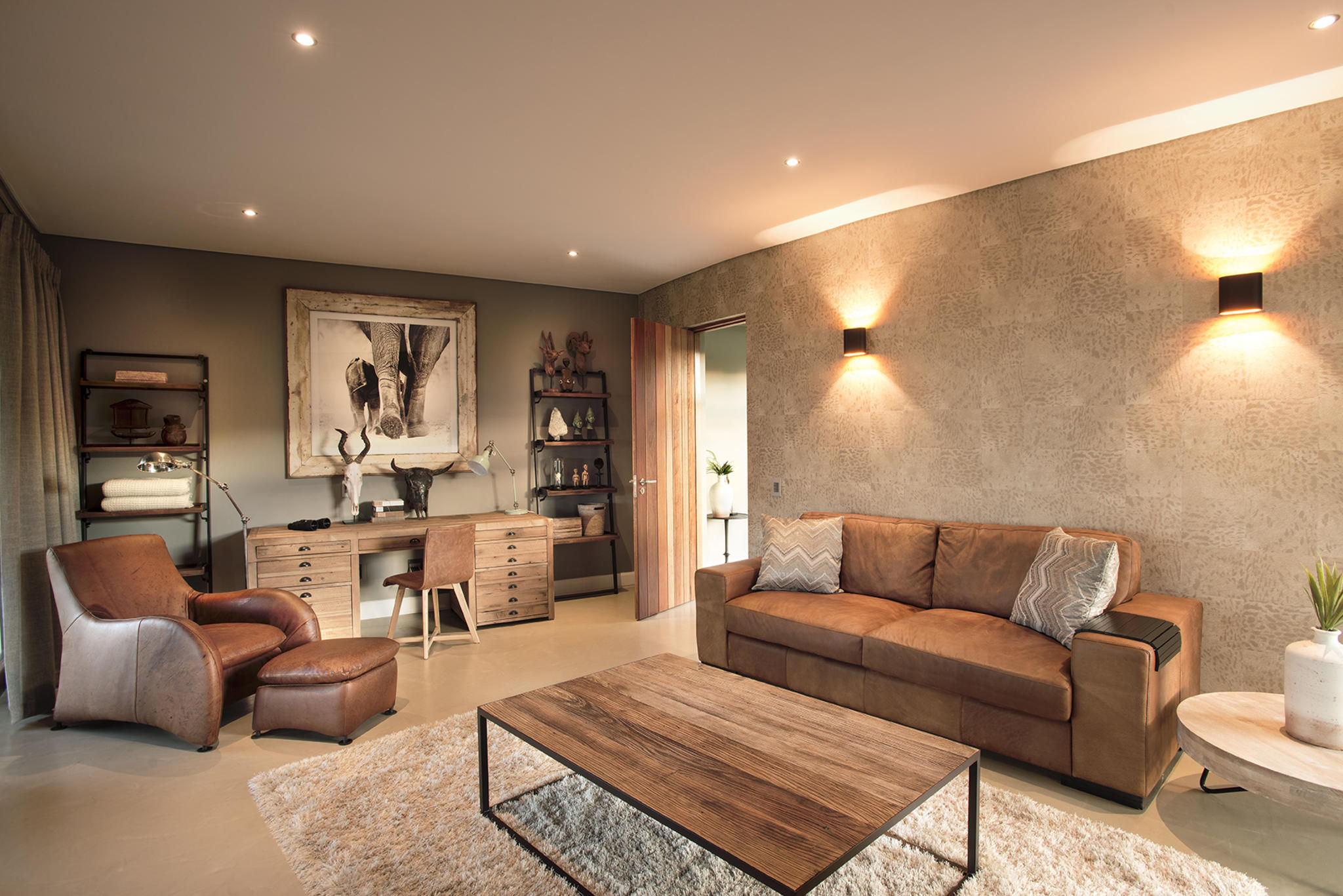 Mhondoro Safari Lodge and Villa