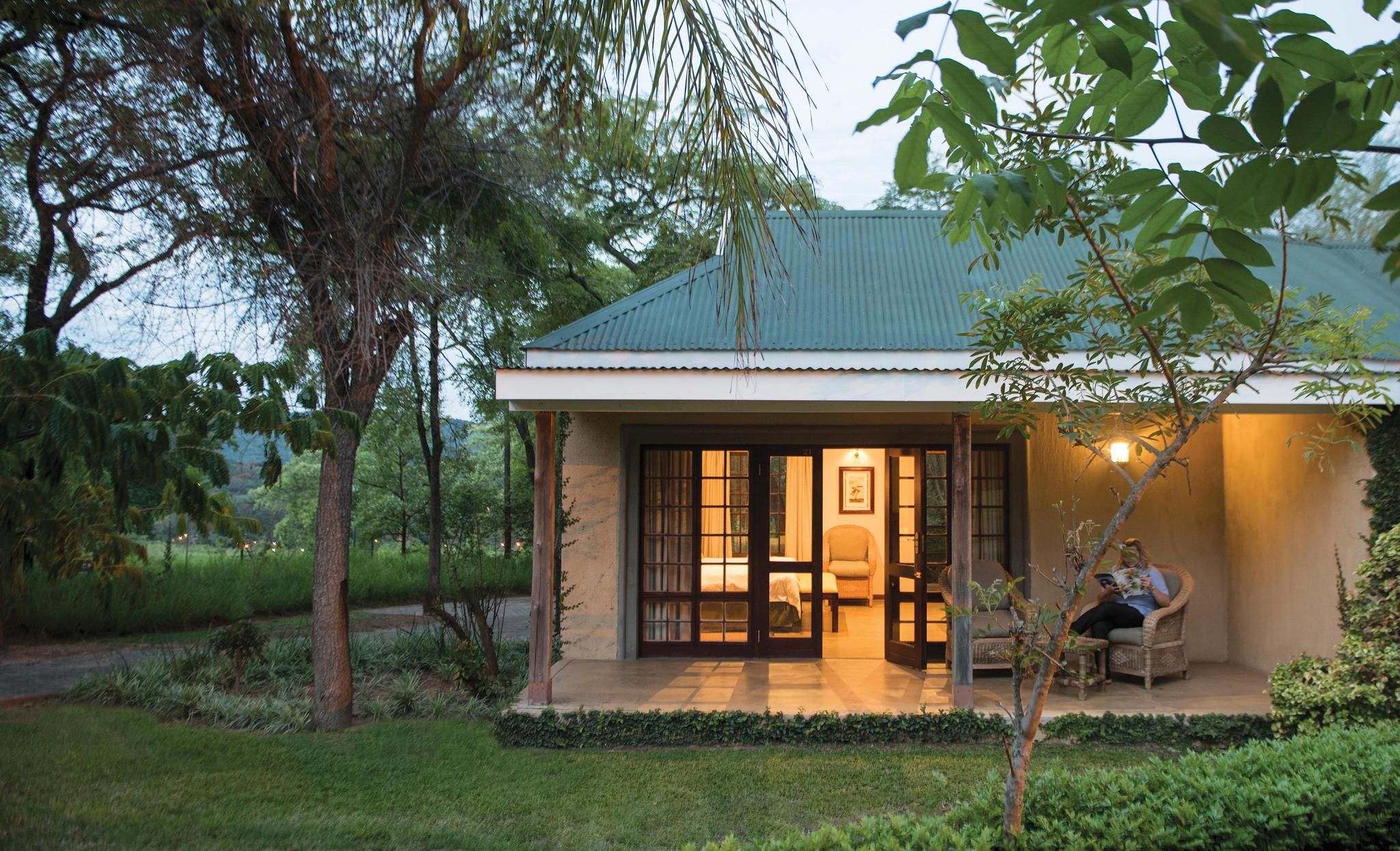 Deluxe Room at Perry's Bridge