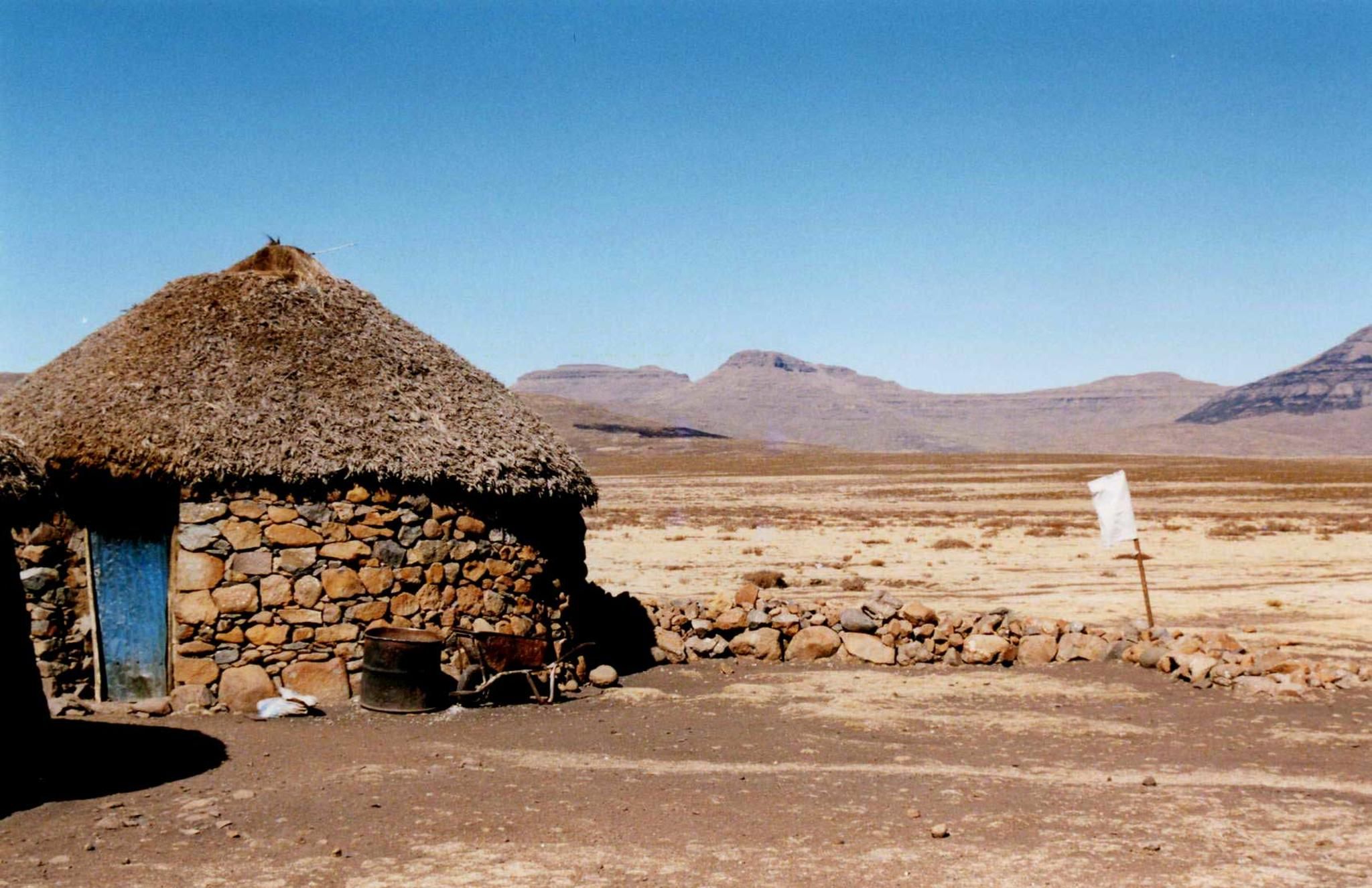 Sani Huts and Moutains