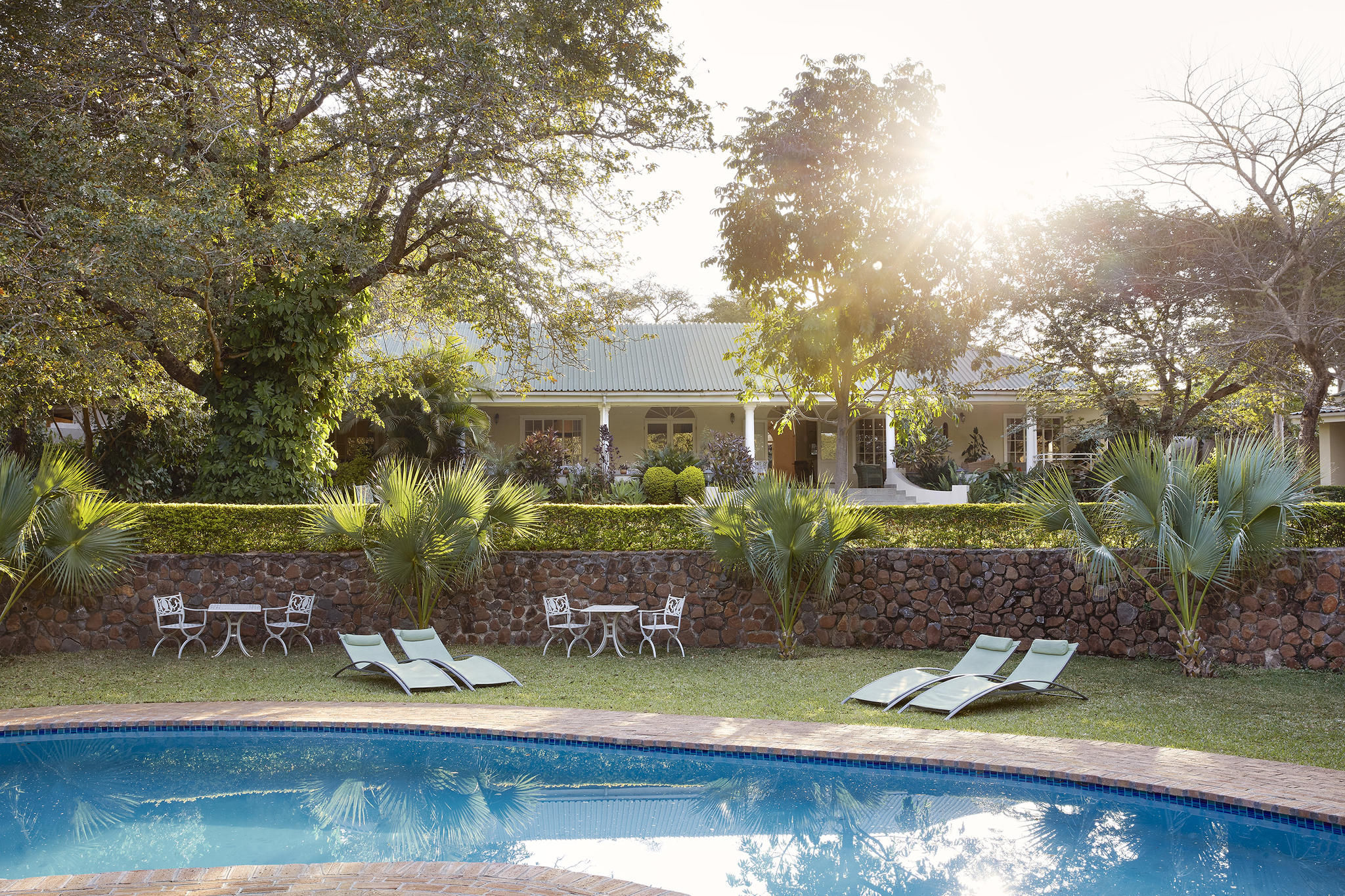 Batonka Pool 