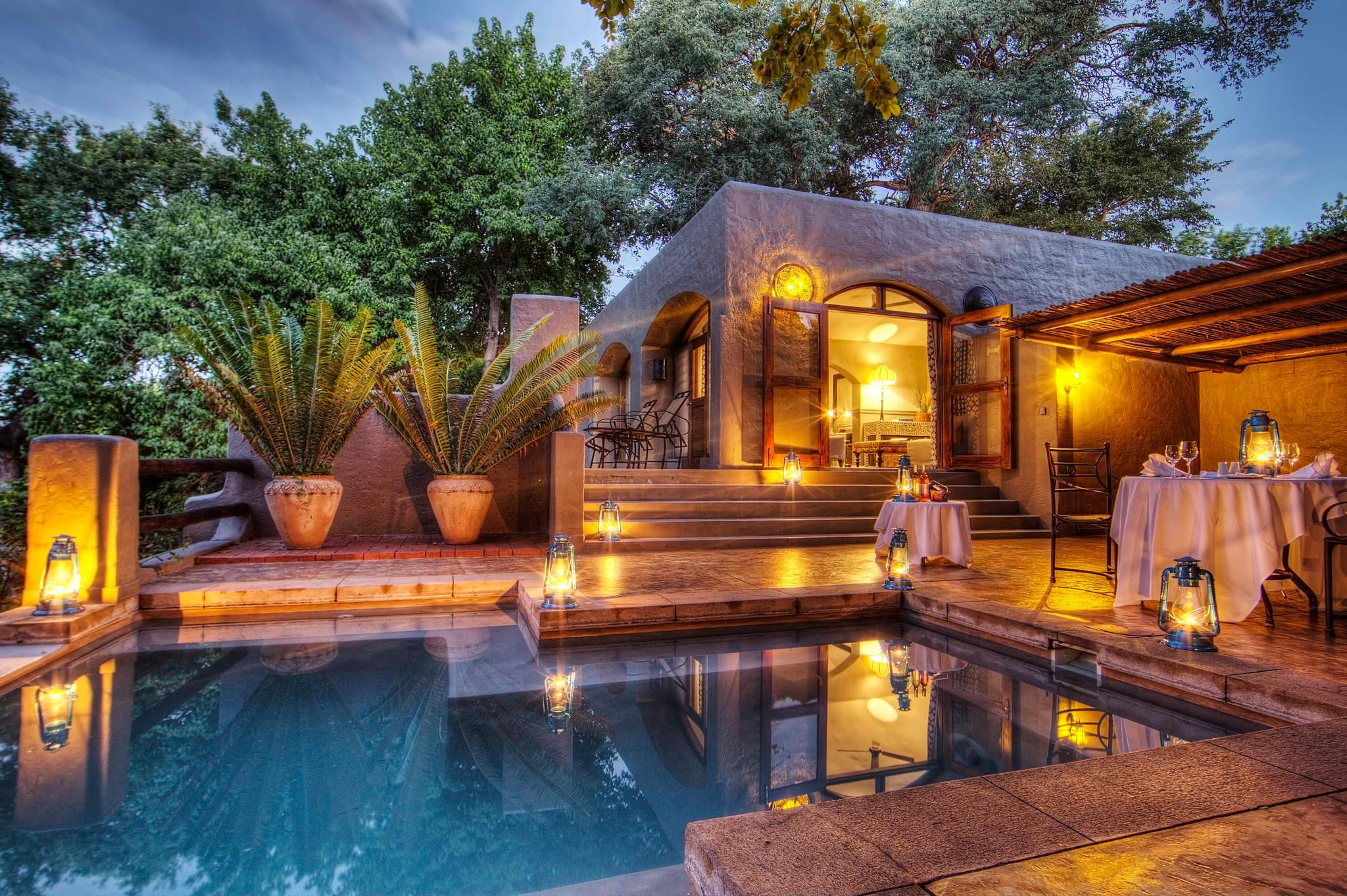 Family & Honeymoon Suite Exterior