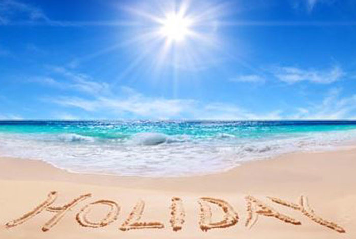 Holiday Artinya, Penggunaan, dan Contoh Lengkap