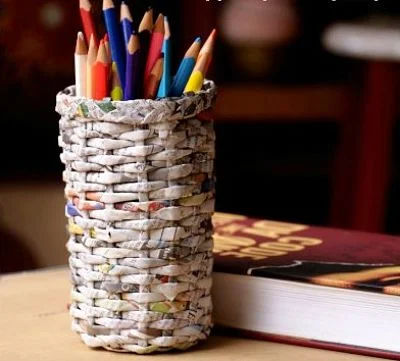 tempat pensil kertas