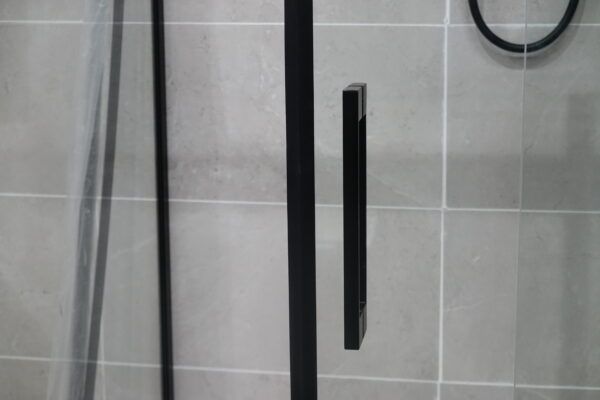 SS20 - Black Wall to Wall Front Only Sliding Shower Screen - Multiple Sizes (1130-1750mm)