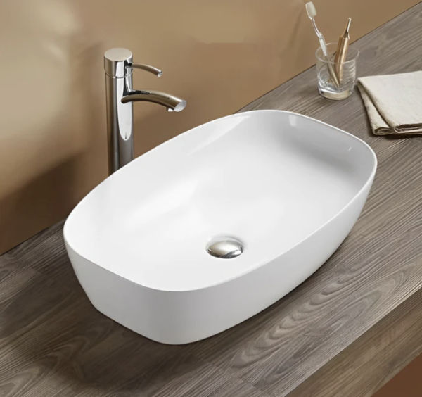CE6038 Gloss White Ceramic Basin 600x380x135mm