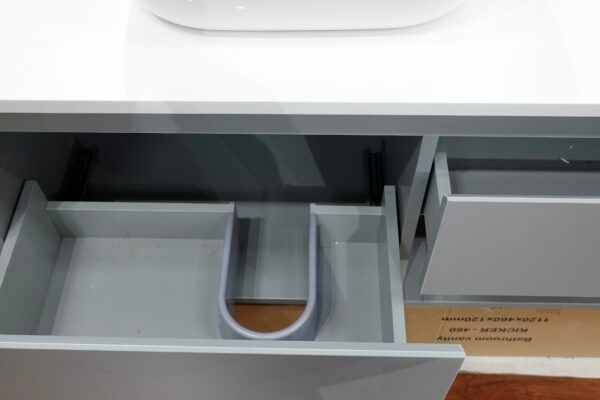 BV004 Wall Hung Vanity - 1200x550mm (Floor Display)