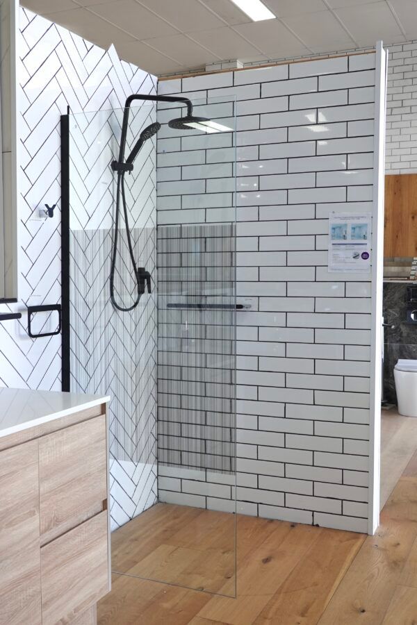 SS26 - Black Walk In Shower Screen - 850mm