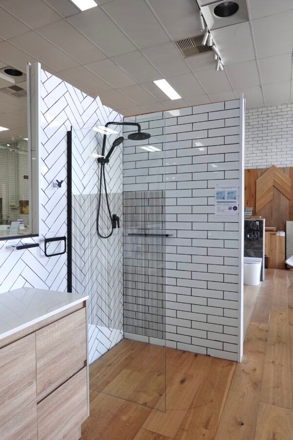 SS26 - Black Walk In Shower Screen - 850mm