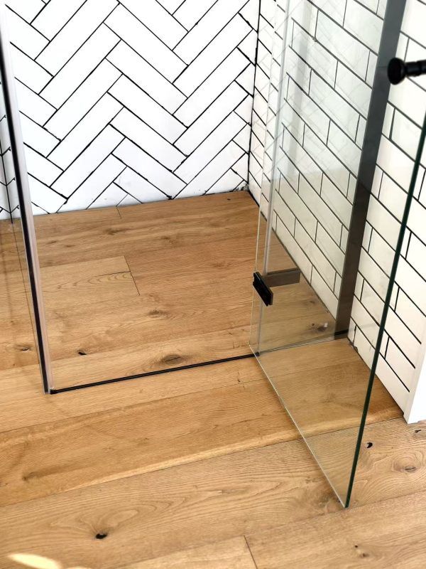 SS08/17 - 10mm Black Frameless Shower Screen with Wall Channels with Seals Included - 950x950mm (Suit on 1000x1000 Base)