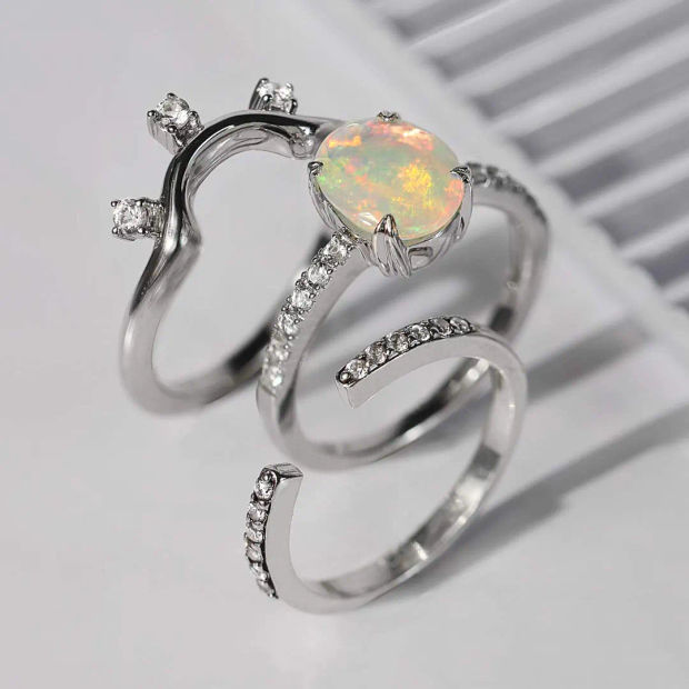 Opal oval ring in silver