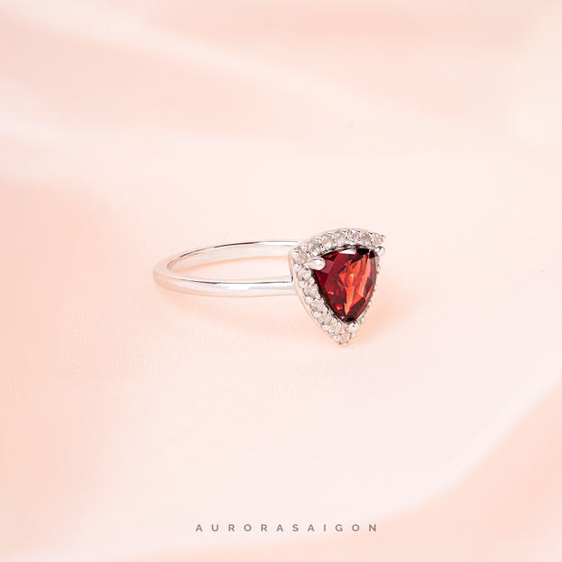 Enya Garnet Trilliant Ring