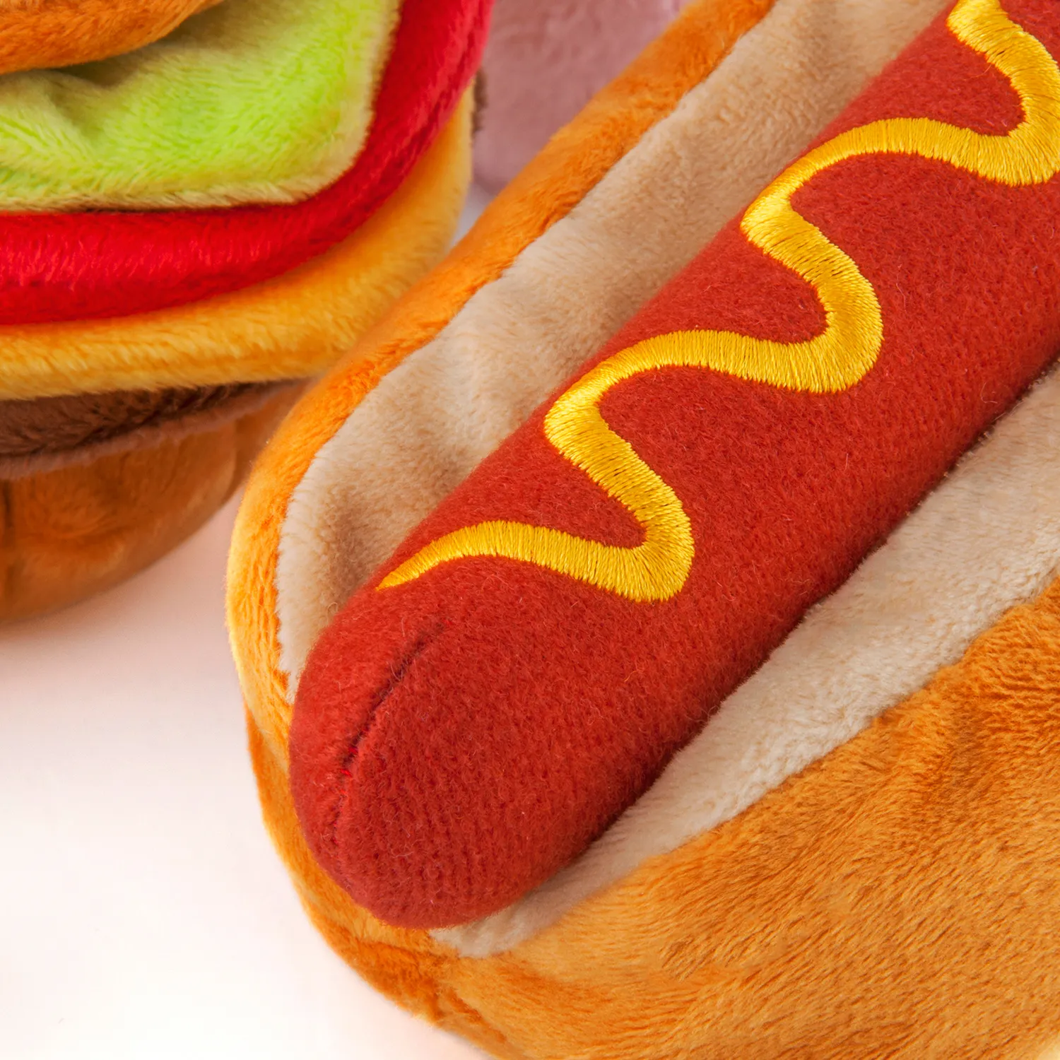 Peluche Hot Dog Desarmable Con Sonido P.l.a.y