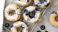 Donas con arándanos horneadas
