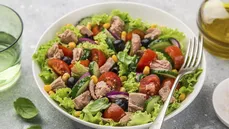 Ensalada de salmón y huevo duro