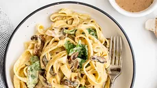 Fettuccine con hongos portobelo