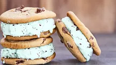 Sándwich de helado chocomenta