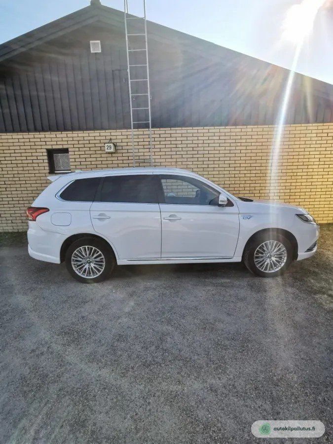 Asiakaspalaute autokilpailutus.fi Mitsubishi