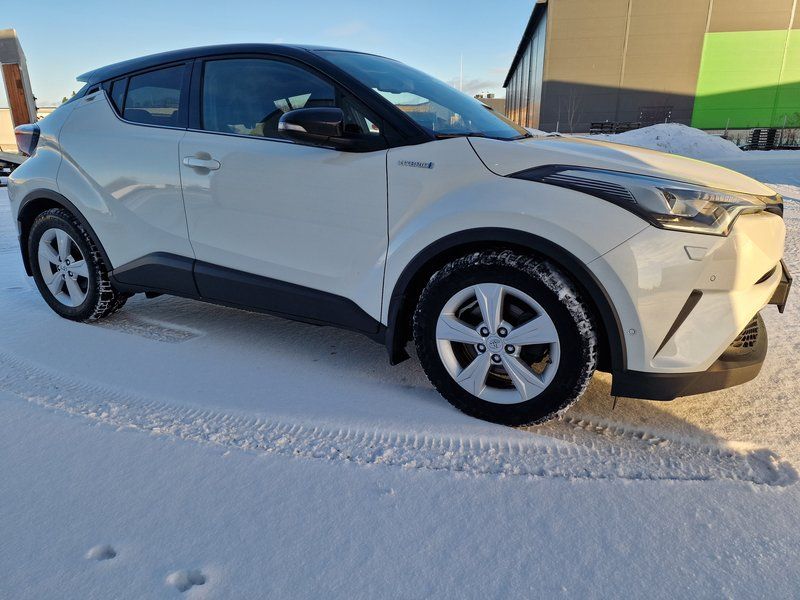 Autokilpailutus.fi asiakaskokemus Tiina T