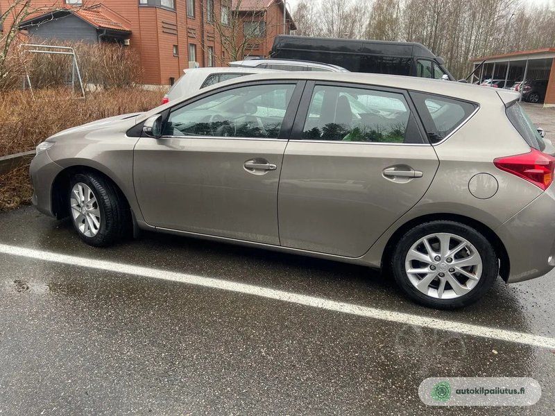 Toyota Auris myyty autokilpailutus.fi