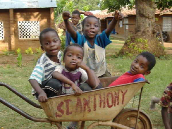 London Universities value Gap Years, do some volunteering in Malawi