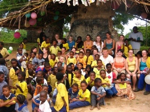 Summer projects in Kenya and Thailand