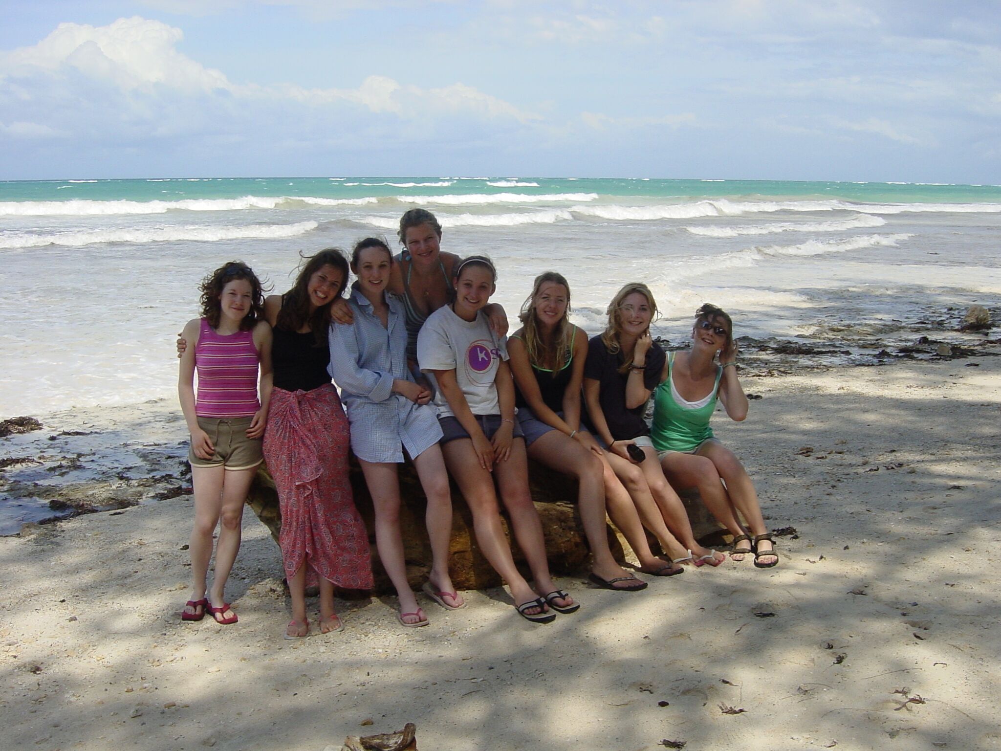 Relax on the beautiful beaches on your Gap Year to kenya