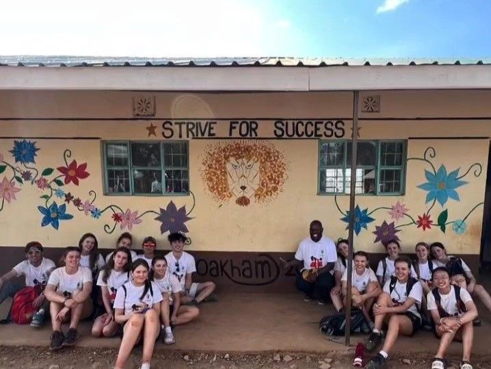 UK School children volunteering in Kenya