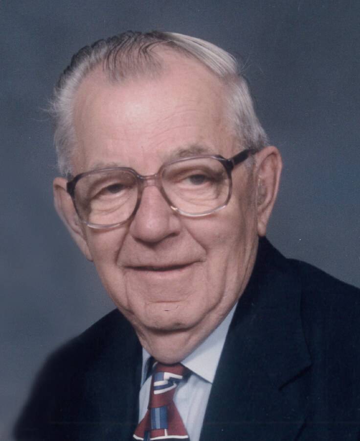 Photo of Donald E. Sampson