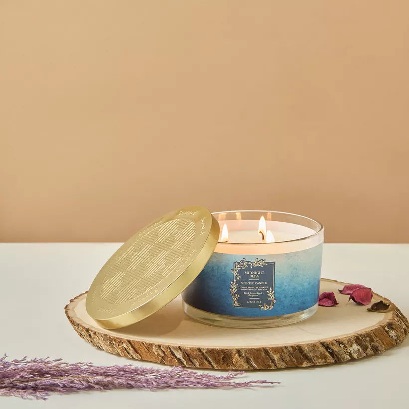 Scent.d Midnight Bliss Scented 3-Wick Jar Candle - 450 gms