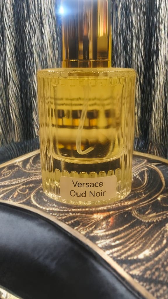 Versace Oud Noir
