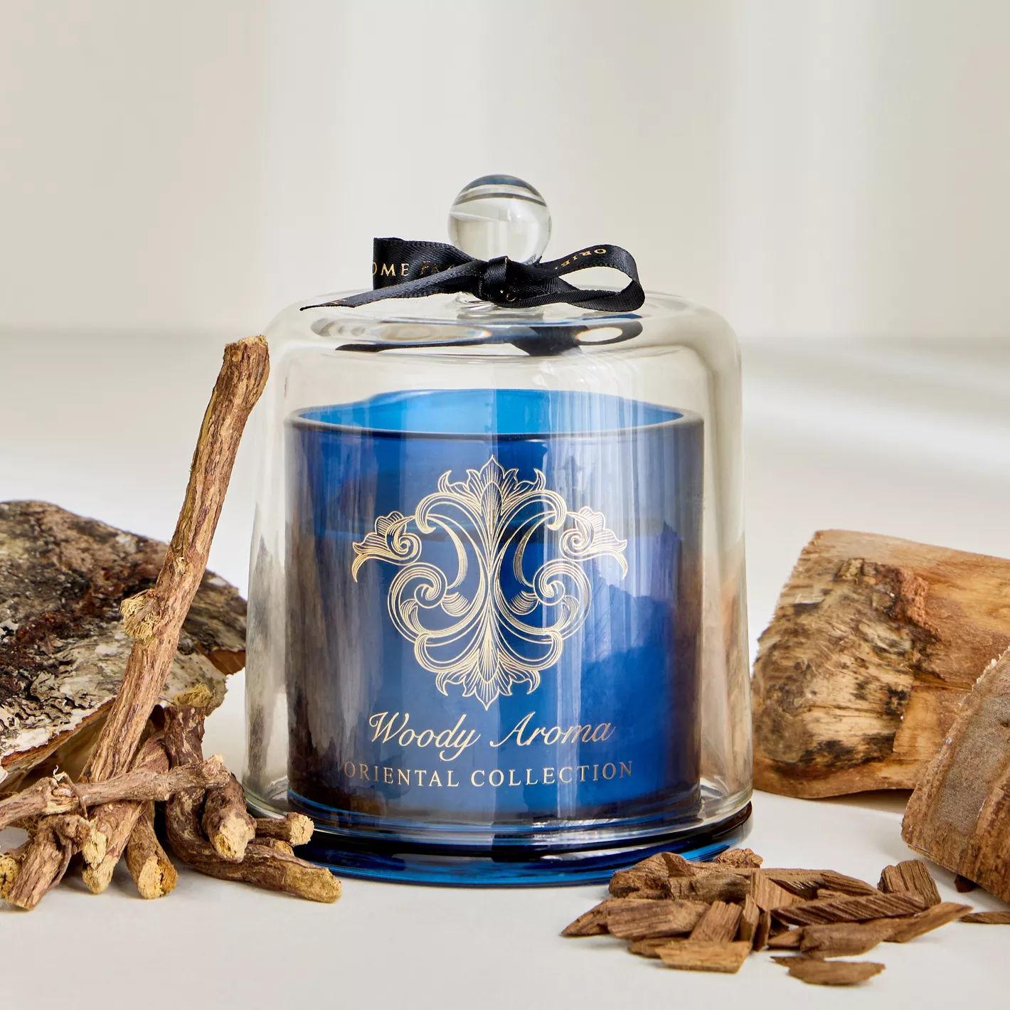 Oriental Woody Aroma Scented Jar Candle - 30 h