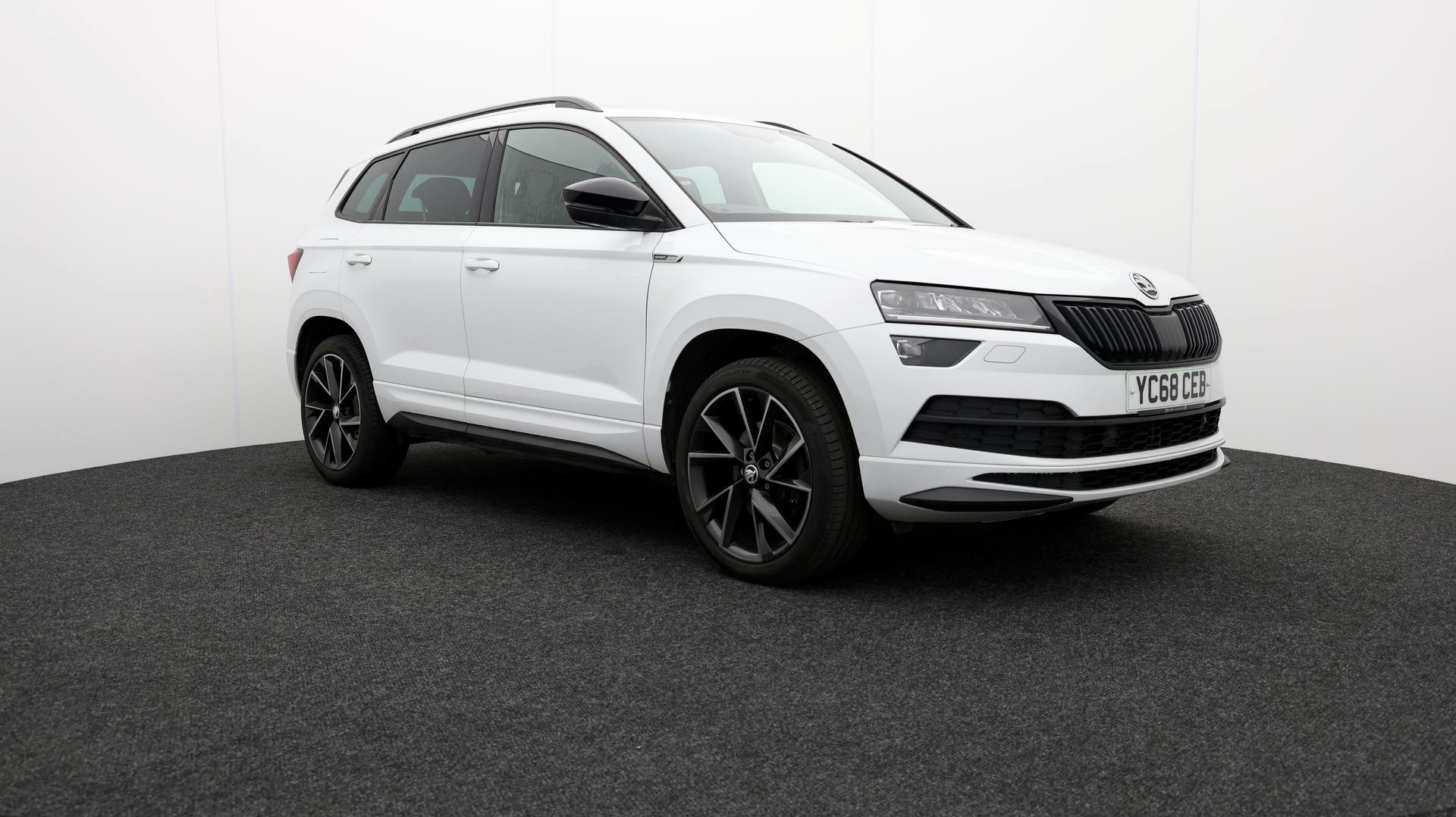 Loading sill protection Skoda Karoq 2017-2021 folded chrome bumper