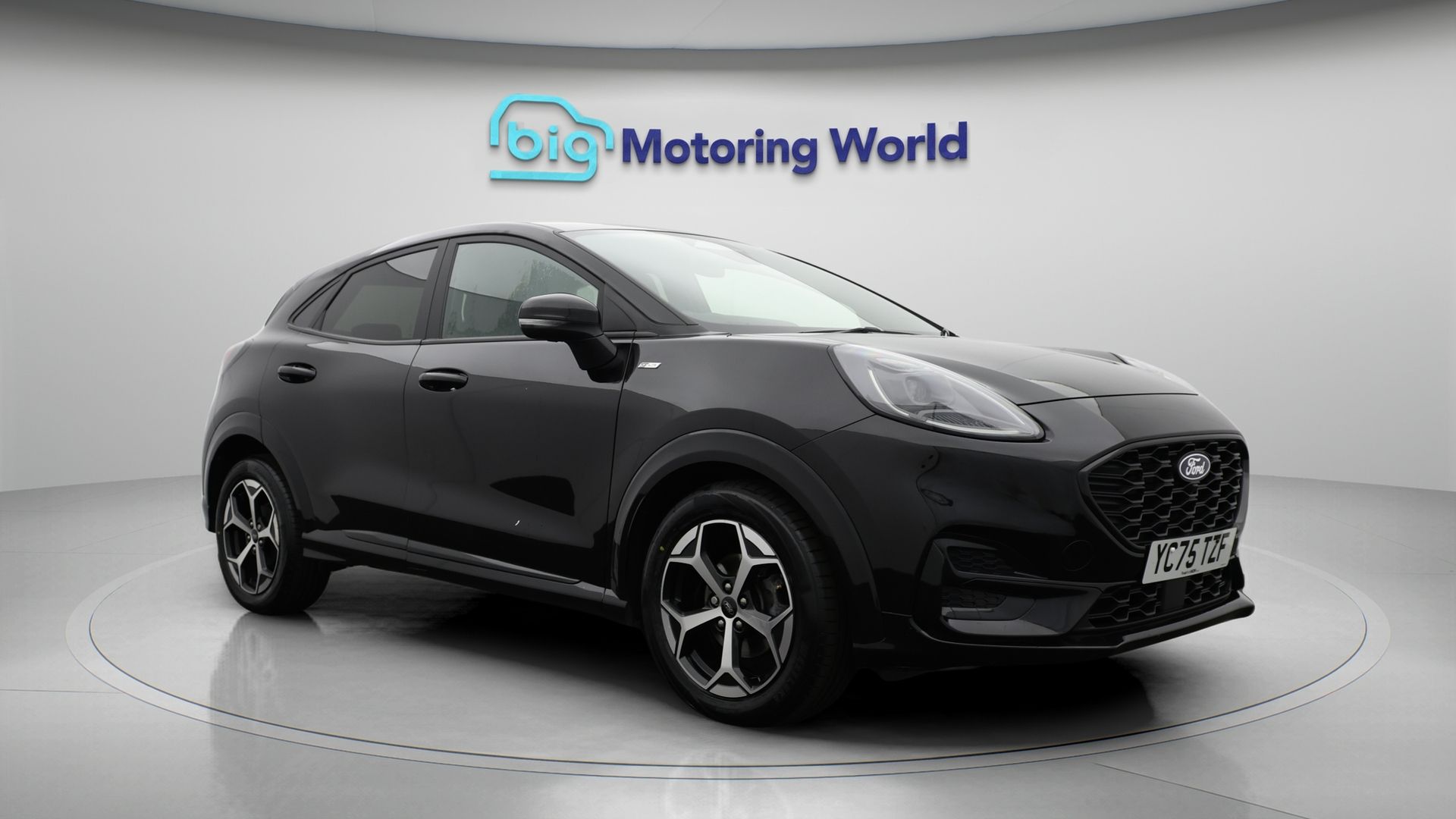 Ford Puma listing photo