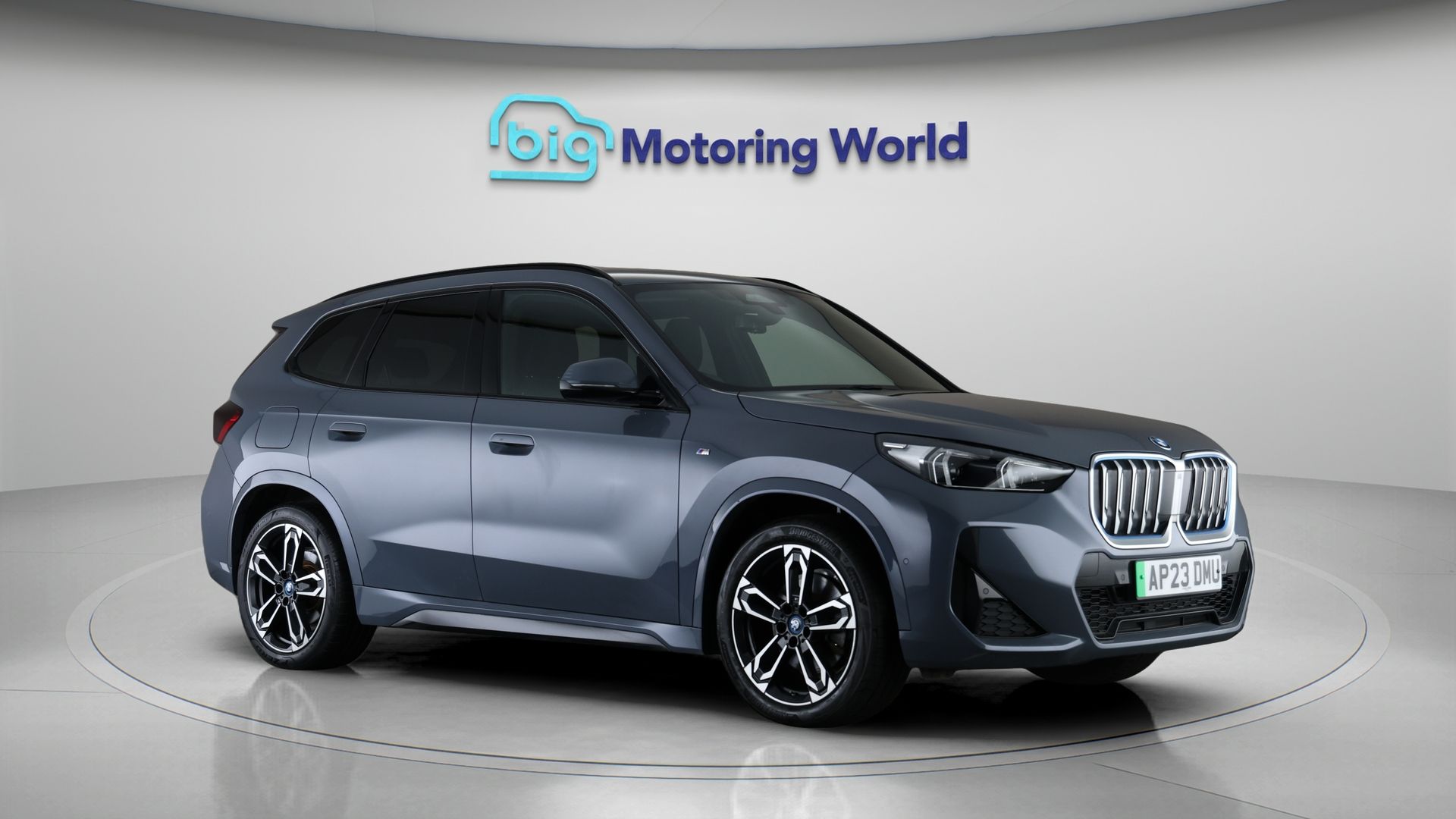 BMW iX1 listing photo