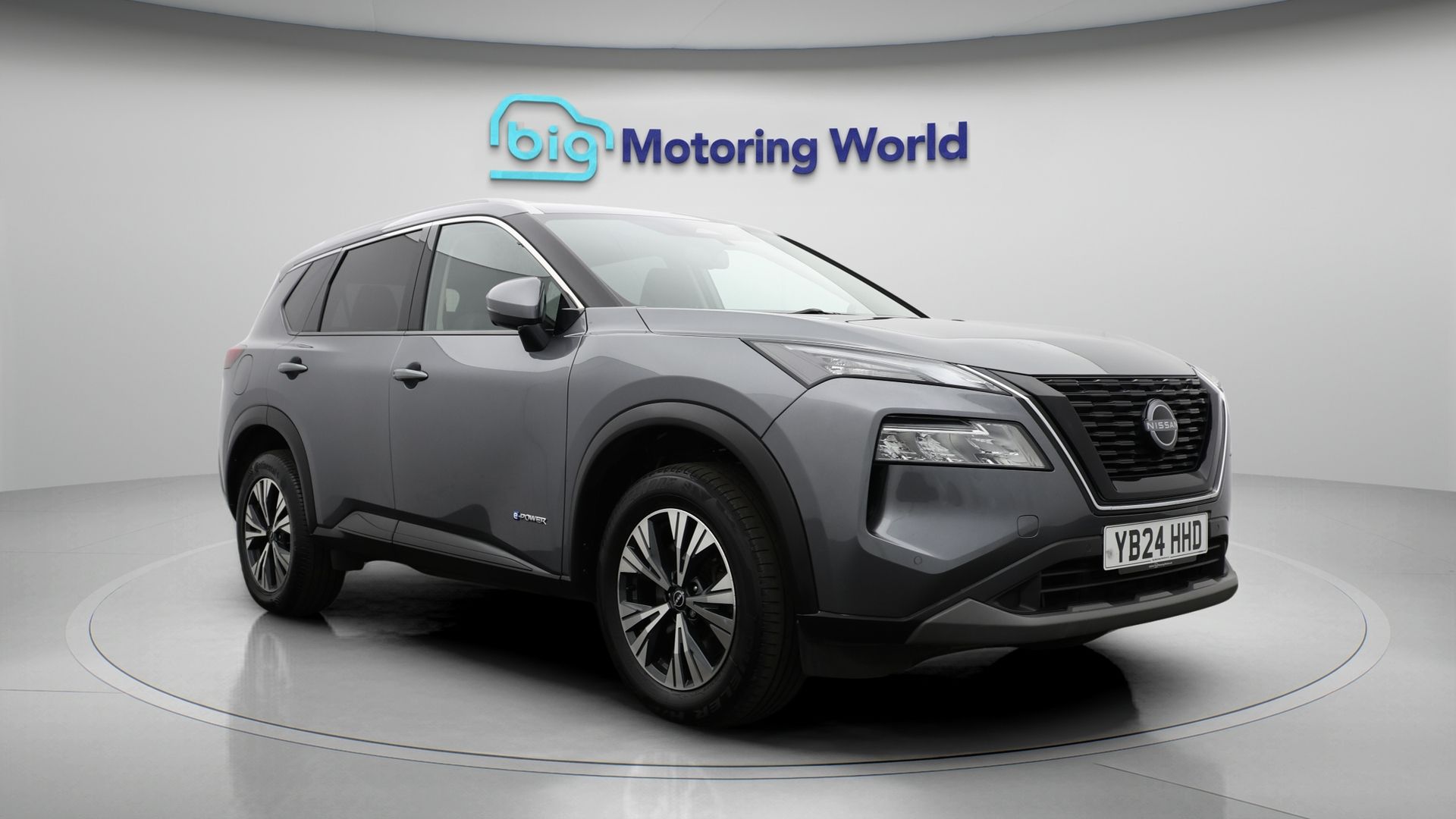 Nissan X-TRAIL listing photo