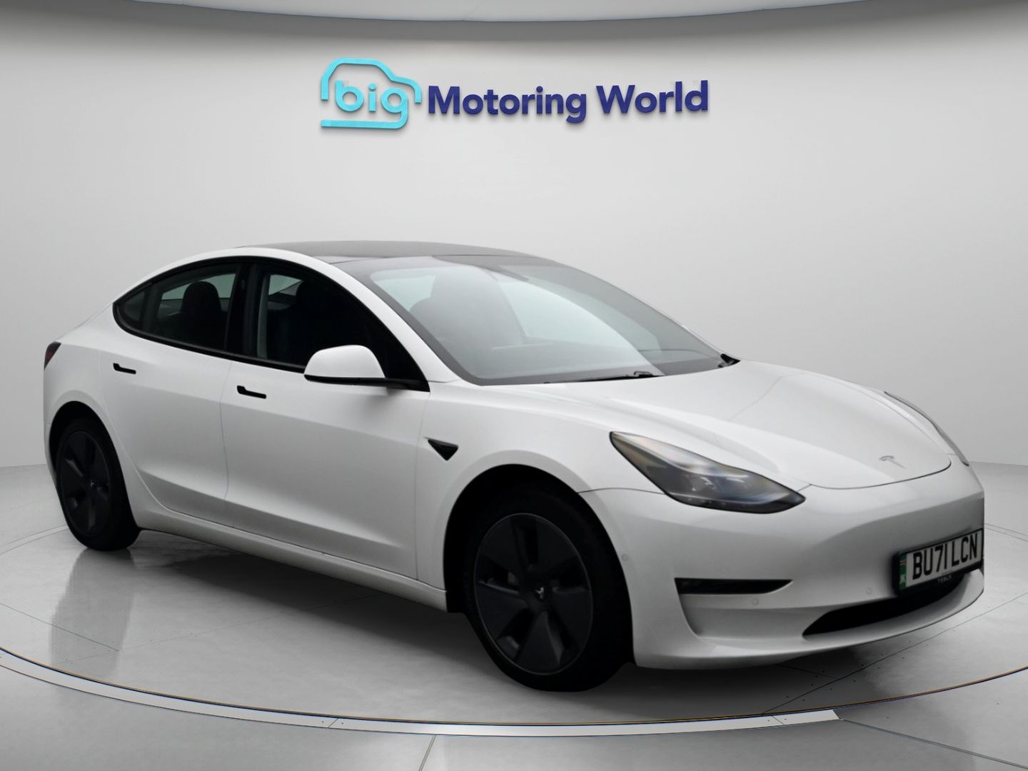 Tesla Model 3 listing photo