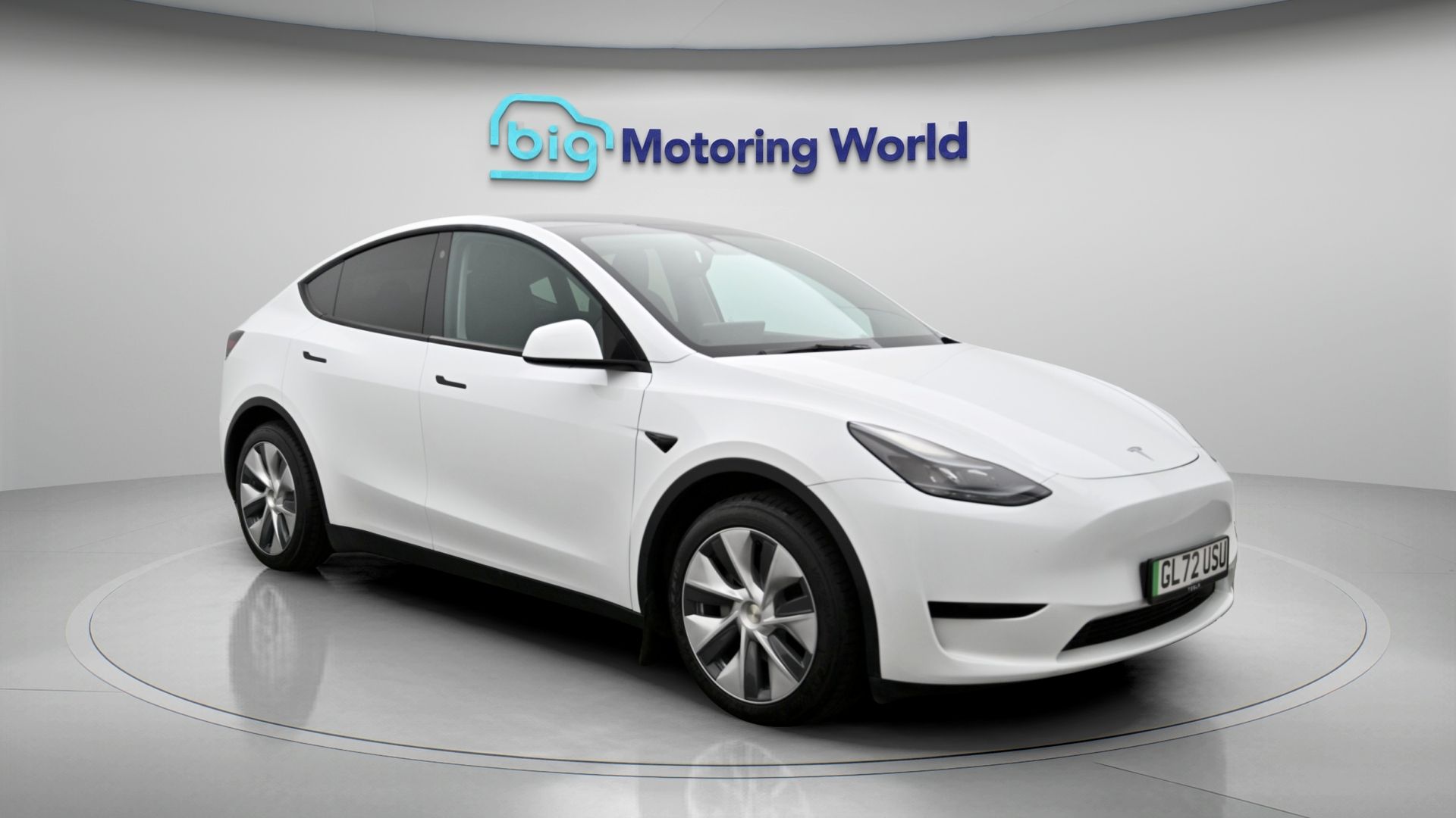 Tesla Model Y dealer public-web source image
