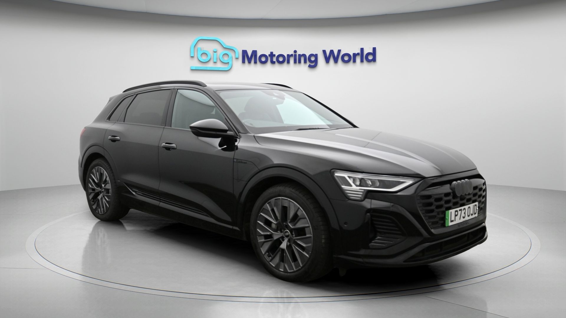 Audi Q8 E-tron listing photo